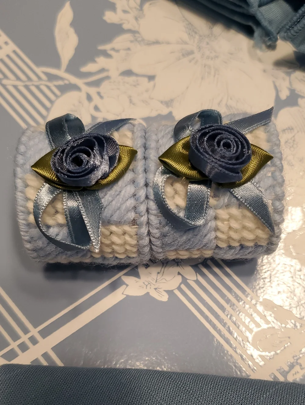 Vintage Country Blue Table Setting Set